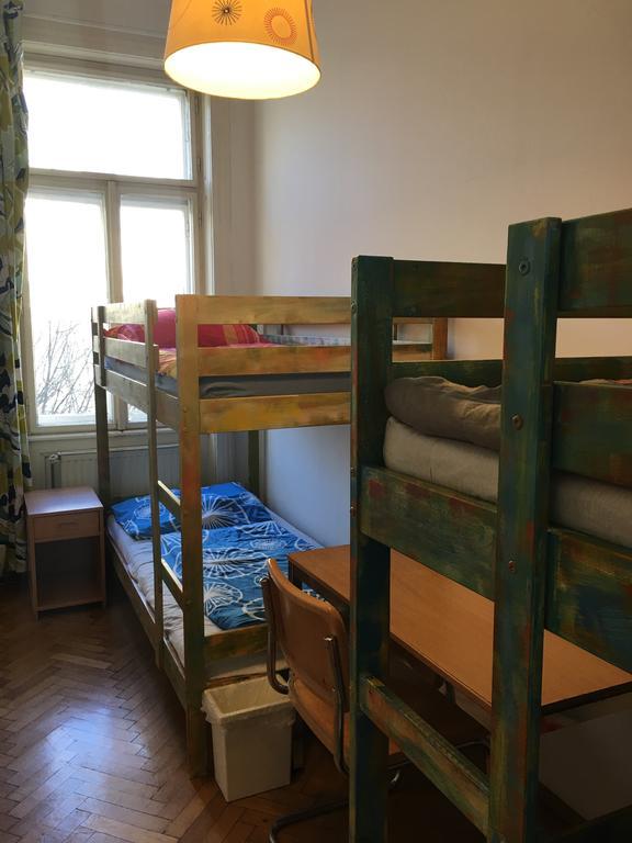Chichilli Hostel Vienne Extérieur photo