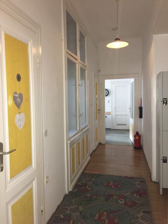 Chichilli Hostel Vienne Extérieur photo