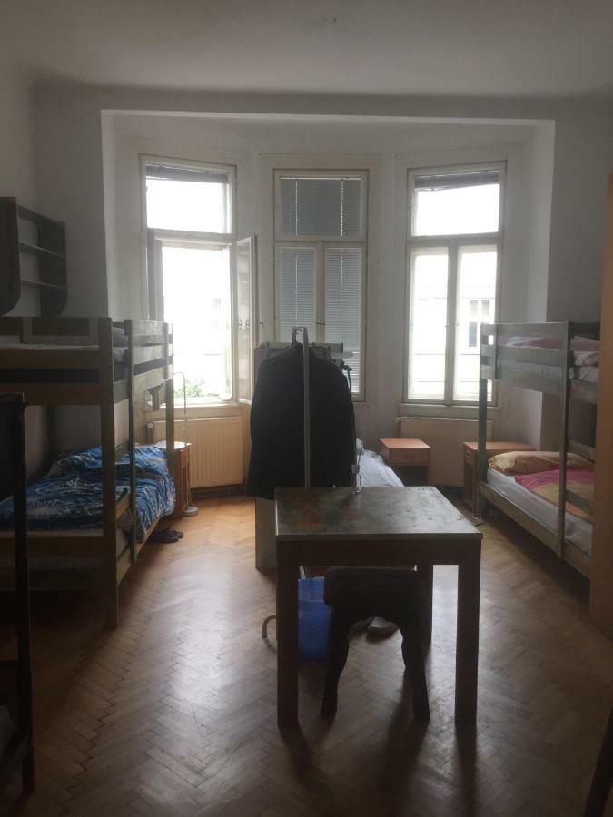 Chichilli Hostel Vienne Extérieur photo