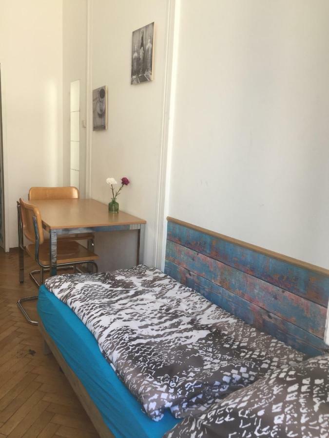 Chichilli Hostel Vienne Extérieur photo
